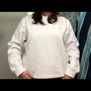 White nike crewneck